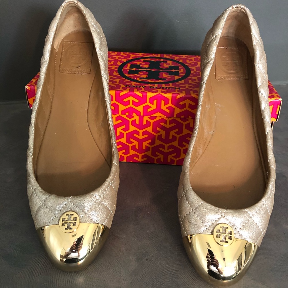 Tory Burch quilted flats size 9